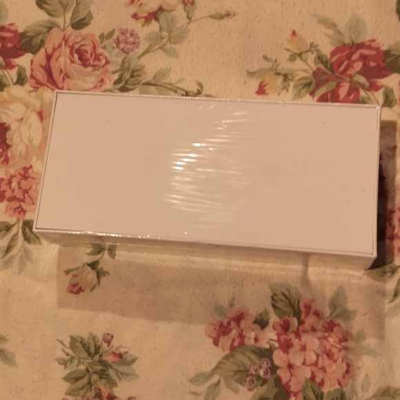 Lumae Skin Refill Kit NIB - Picture 2 of 3